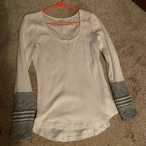 Long sleeve t shirt